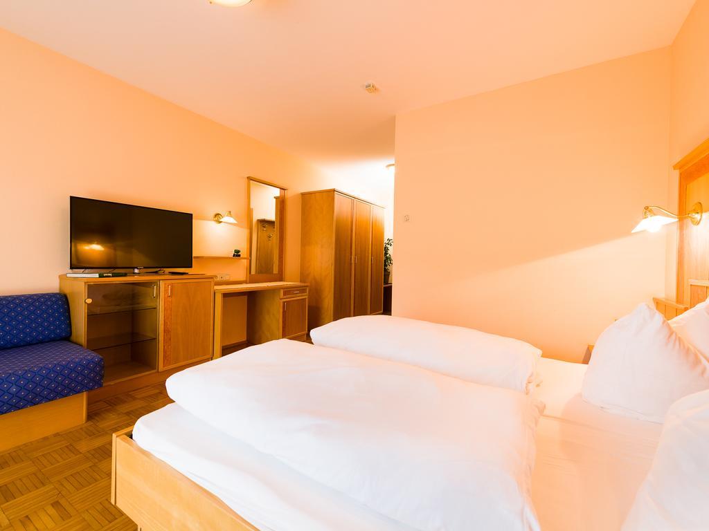 Gasthof Hotel Schmied Arnfels Εξωτερικό φωτογραφία