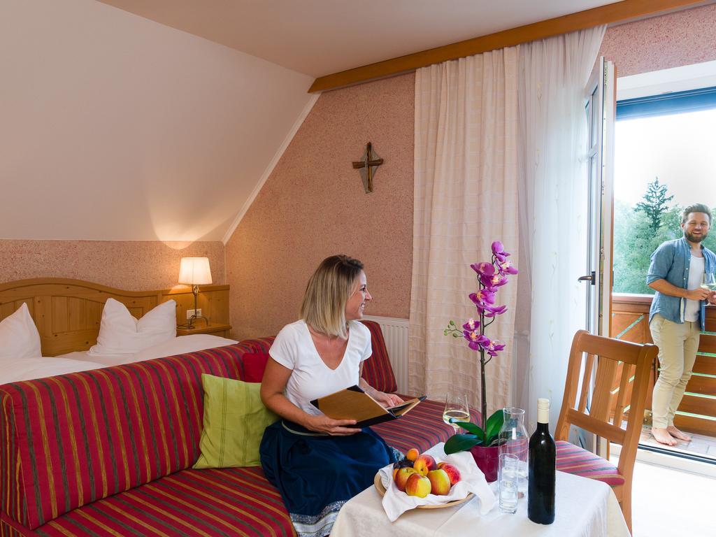 Gasthof Hotel Schmied Arnfels Εξωτερικό φωτογραφία